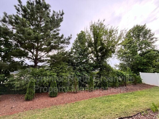 Building Photo - 8 Boyden Dr