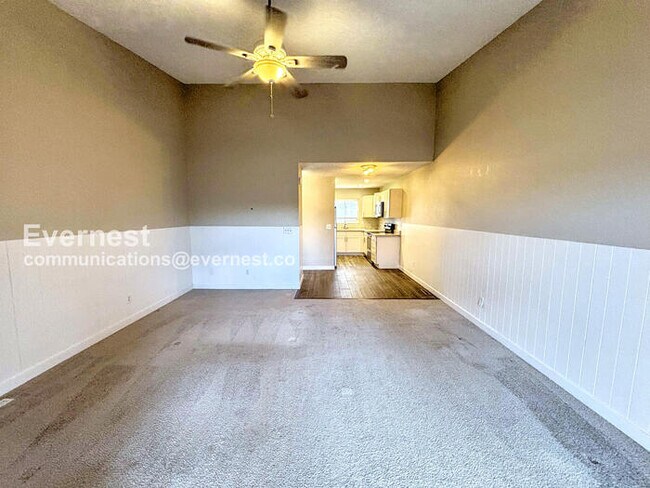 Building Photo - 1613 Depew St