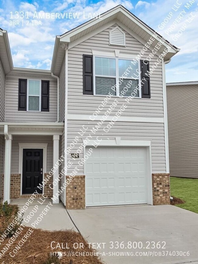 Building Photo - Corner Unit Townhome