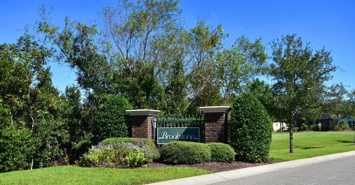 Primary Photo - 3909 Club Course Dr