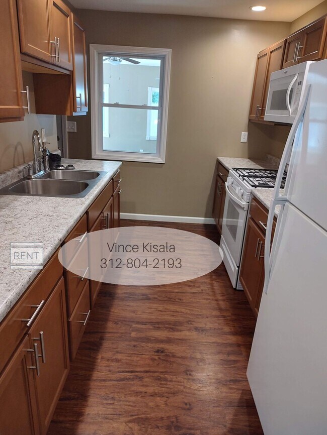 Foto del edificio - 529 Highland Ave