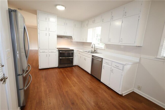 Foto del edificio - 2953 Evans Woods Dr