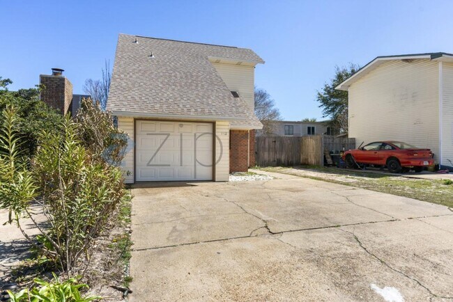 Building Photo - 182 Bent Arrow Dr