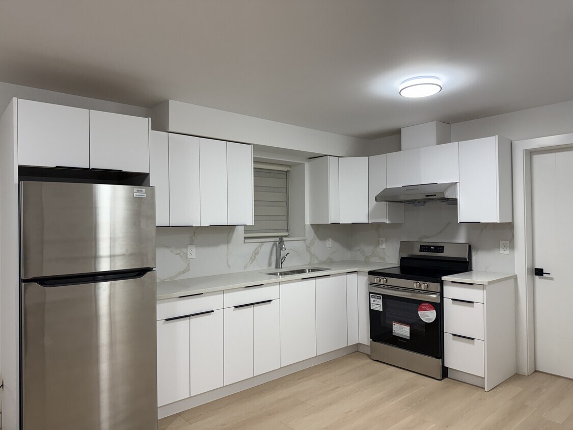 Photo principale - 7940-7110 110 St
