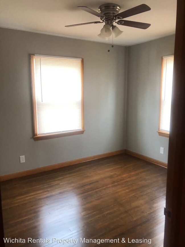 Foto del edificio - 6102 E Oakwood Dr