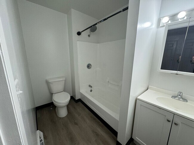 Foto del edificio - 4 Bedroom Rental - Ready December