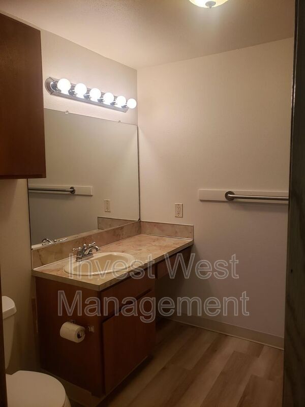 Foto del edificio - 1714 SE 145th Ct