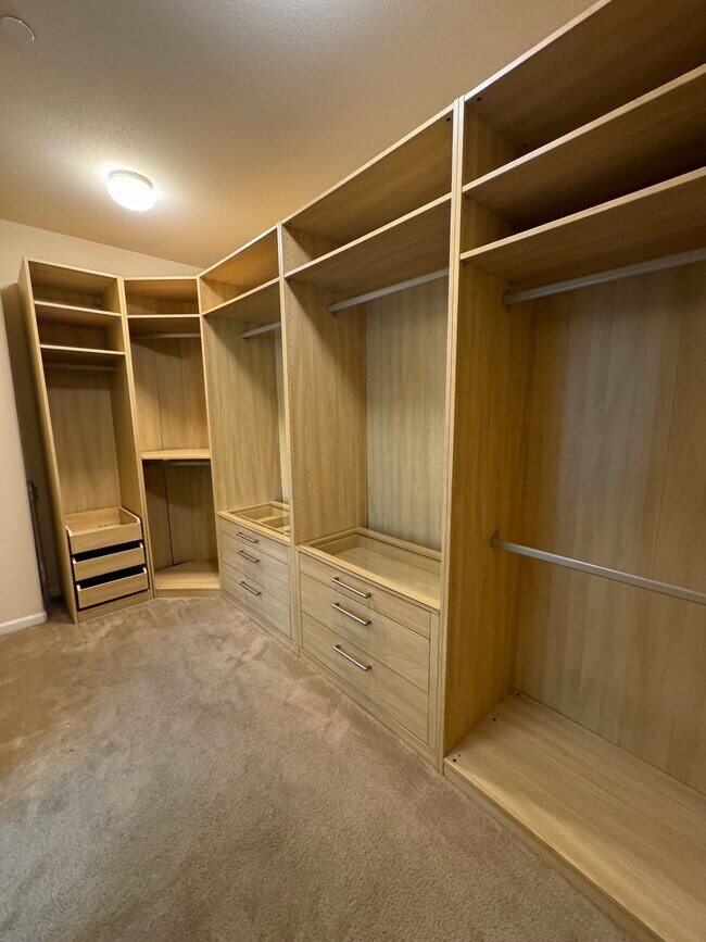 Foto del edificio - 1422 Stewart Dr