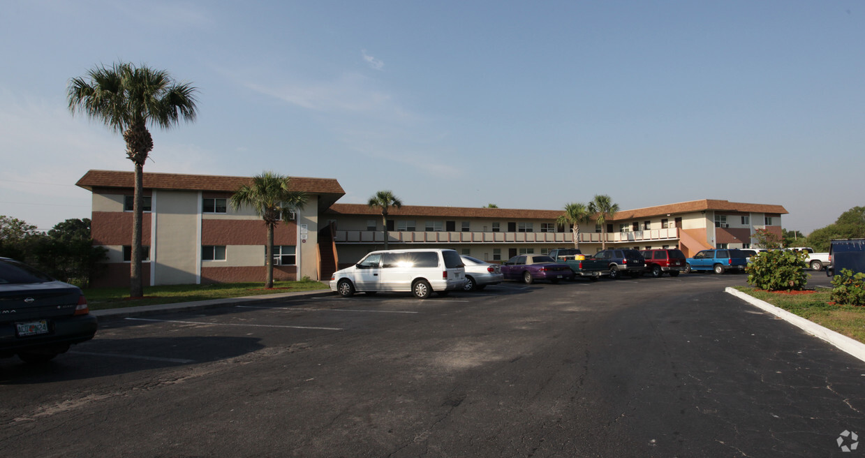 Building Photo - Immokalee Apartments