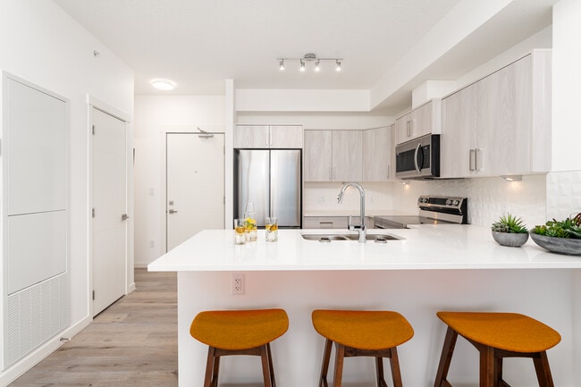 Unit 2203 1 Bed - Hat at 14th