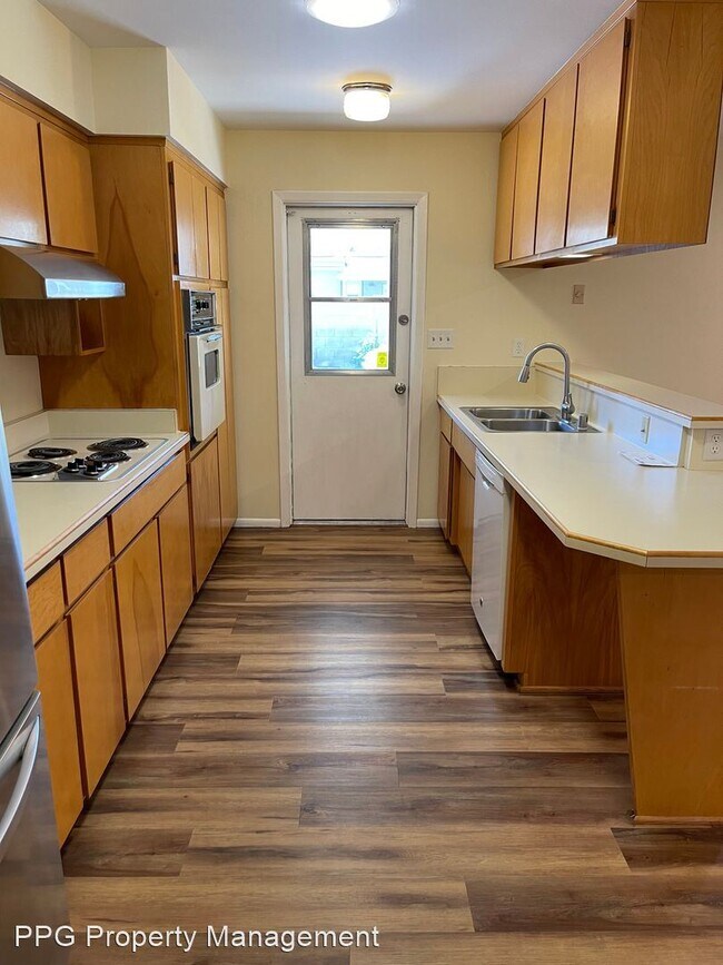 Building Photo - 3 br, 2 bath House - 1521 E Verlea Dr