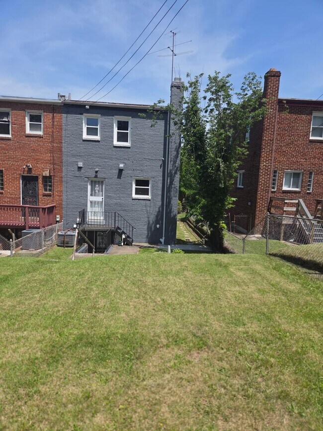 Foto del edificio - 47 54th St SE