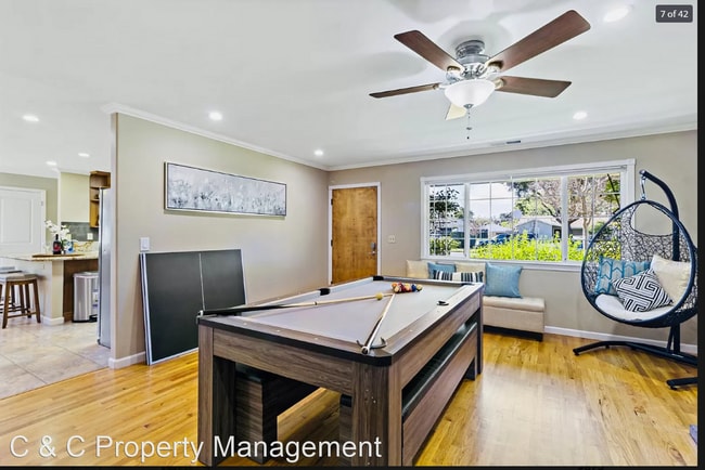 Building Photo - 3 br, 3 bath House - 554 Menker Ave