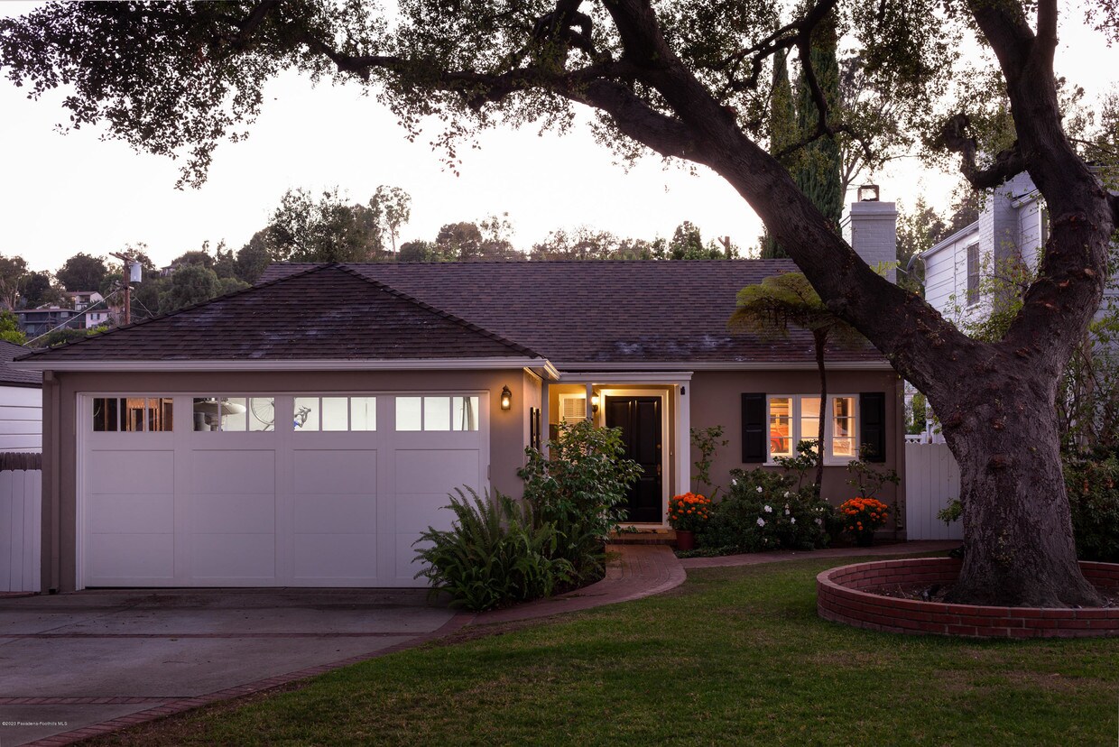 Foto principal - 185 Glen Summer Rd