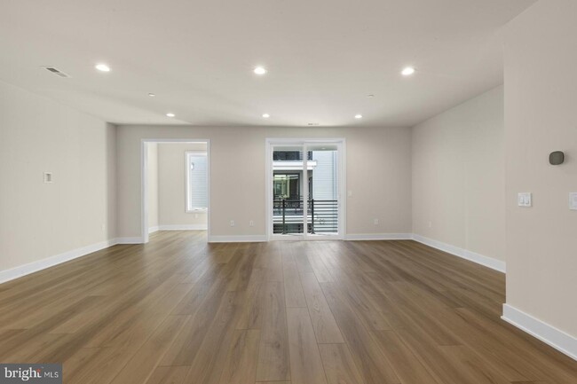 Foto del edificio - 3000 Cityview Walk