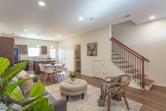 Foto del edificio - 270 Trunk St NE