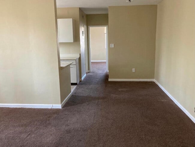 Dining Room - 13975 Superior Rd