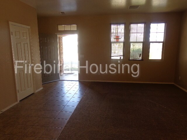 Foto del edificio - 17371 W Jackson St