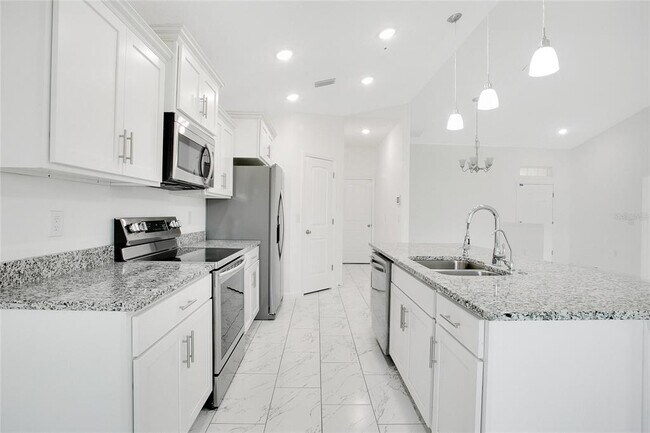 Building Photo - 207 Denton Ave