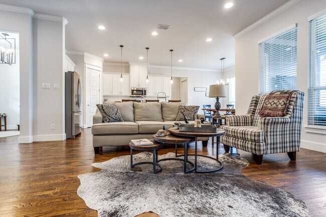 Foto del edificio - 413 Village Way