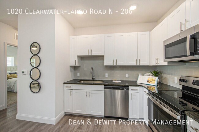 Building Photo - Brand New Construction - Move-In Special