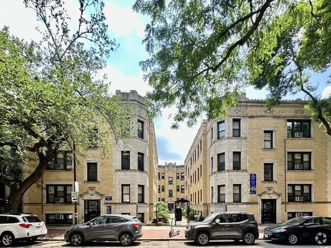 Building Photo - 436 W Belden Ave