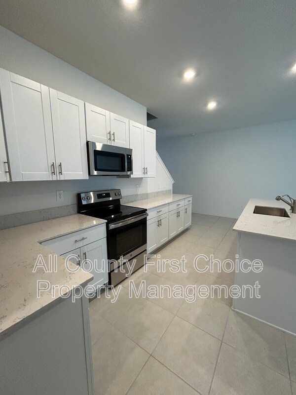 Foto del edificio - 6559 95th Pl