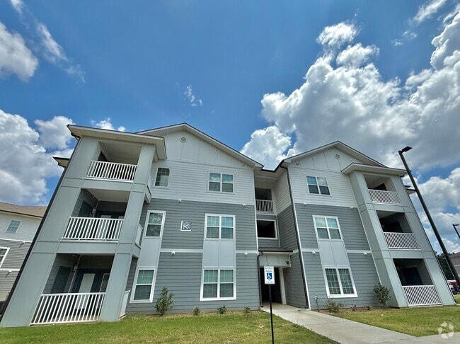 Building Photo - Ashford Park