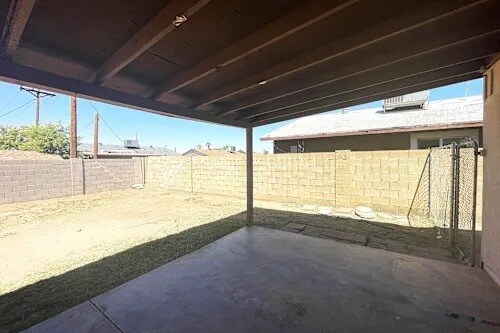 Foto del edificio - 3527 N 61st Dr