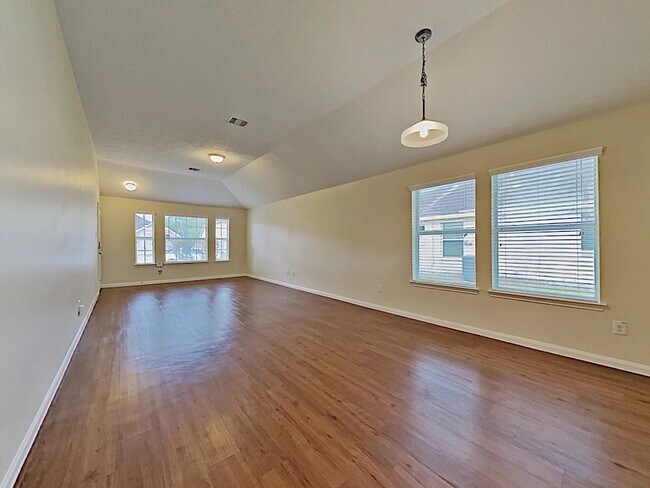 Foto del edificio - 4026 Hawthorn Glen Ct