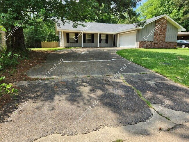 Building Photo - 1563 Dorgan St