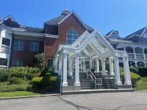 Building Photo - 333 N State Rd