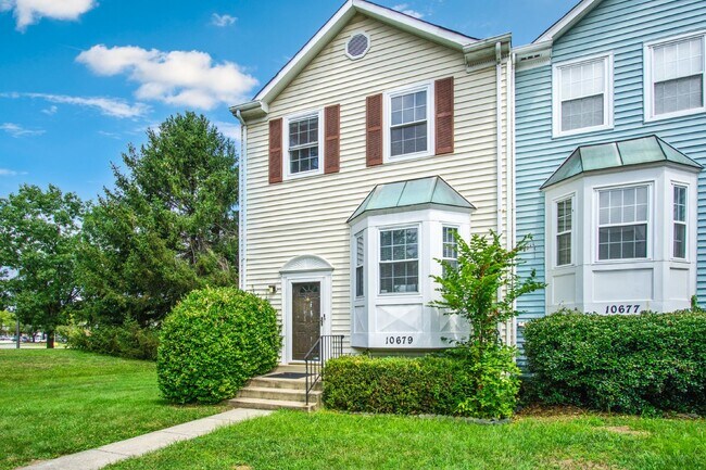 Building Photo - 10679 Campus Way S