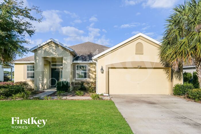 Primary Photo - 3352 Ridgeview Dr