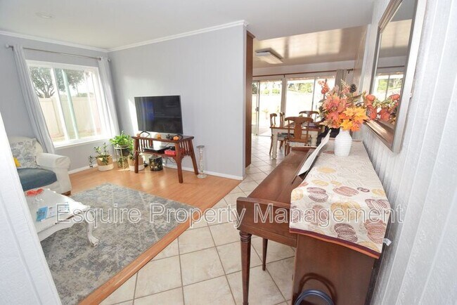 Foto del edificio - 6801 Dove St