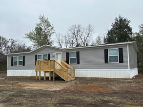 Building Photo - 107 E 5th Ave