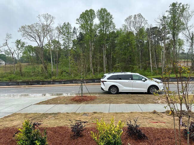 Building Photo - 5130 NW Cabarrus Dr