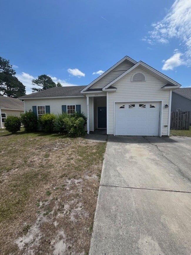 Photo - Charming 3-bedroom, 2-bath home in Leland, NC