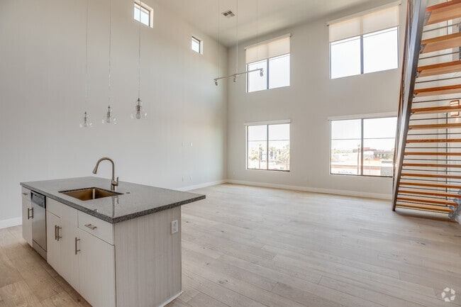 2BR, 2BA - 1,227 SF - Arts District Apartments