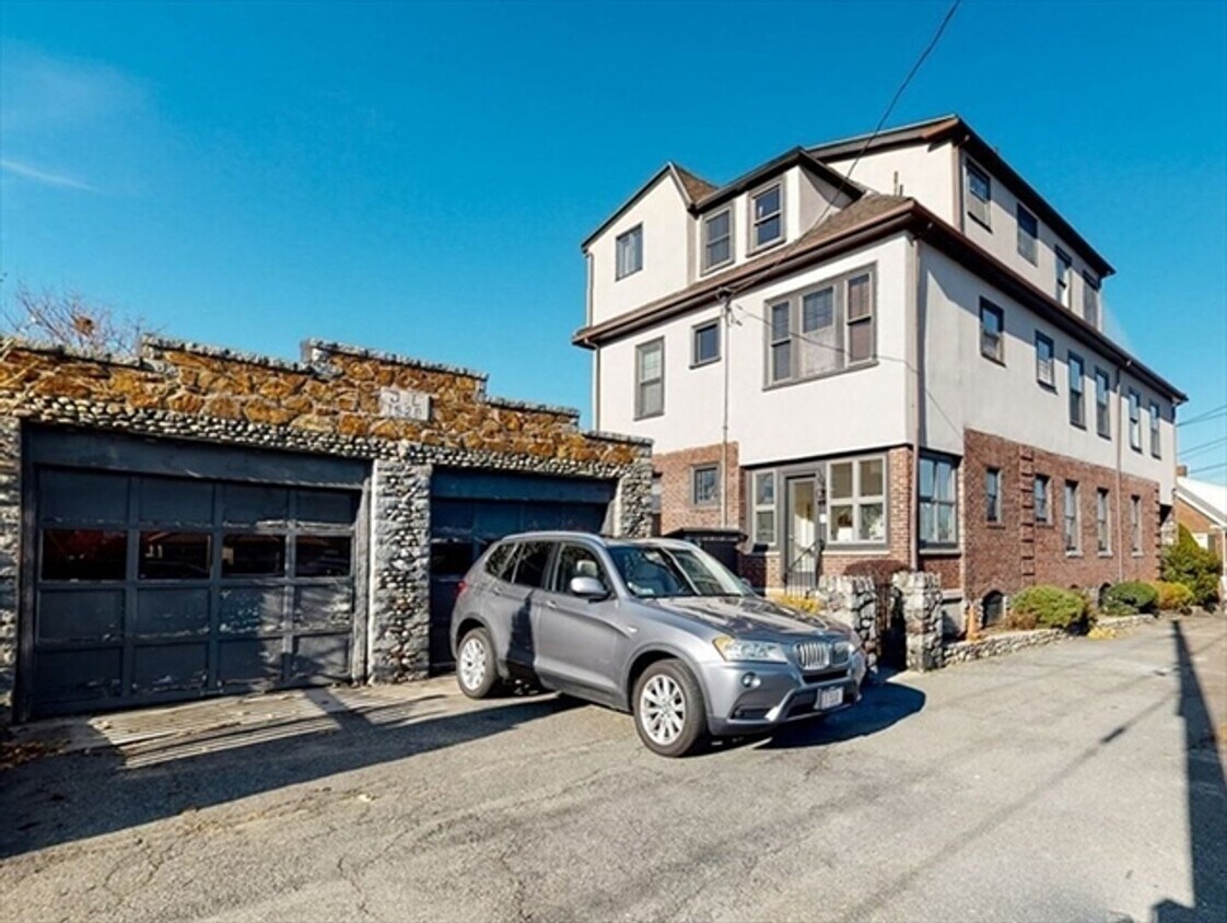 Foto principal - 95 Stanton Ave