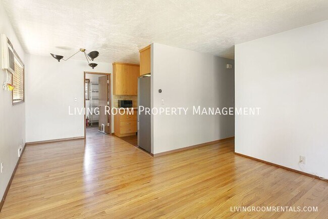 Foto del edificio - 11736 NE Eugene St