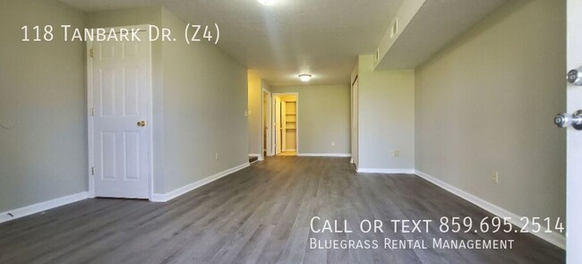 Building Photo - 118 Tanbark Dr
