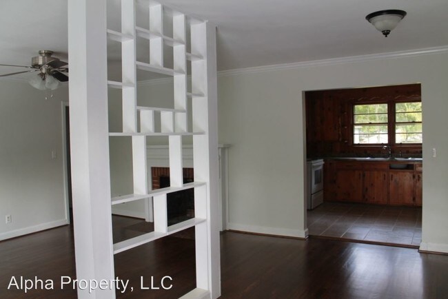 Building Photo - 12 Garren Dr