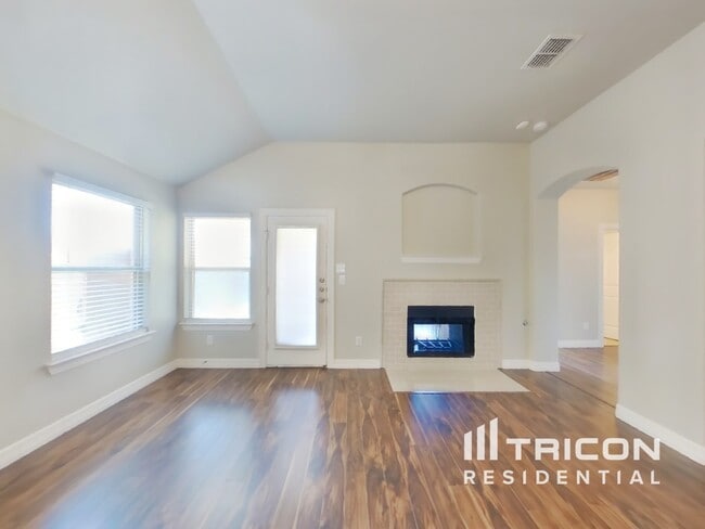 Foto del edificio - 1504 Rosson Rd