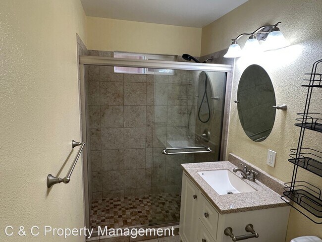 Building Photo - 4 br, 2 bath House - 2885 Garden Ave