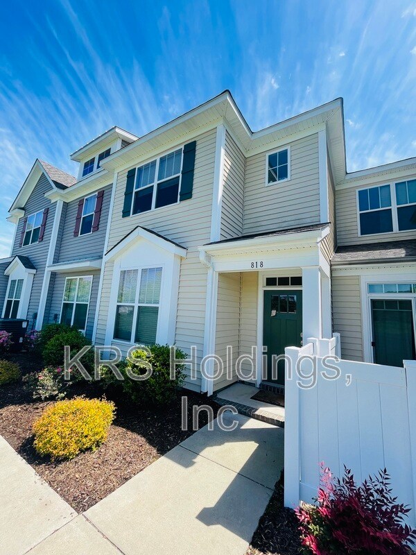 Building Photo - 818 Celia Ct