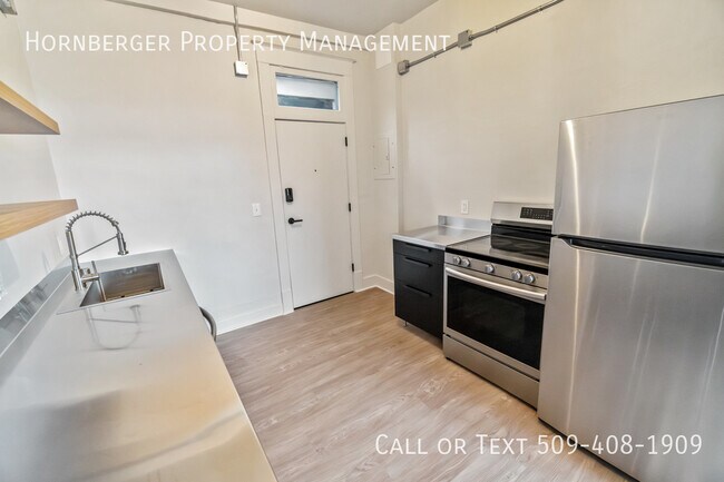 Building Photo - 7 S Pittsburg St
