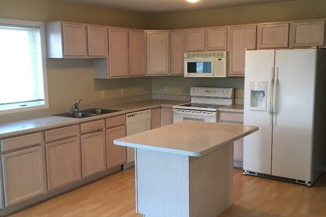 Foto del edificio - 1919 Haughton Ave