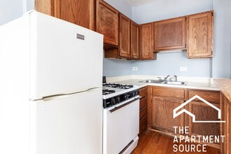 Building Photo - 511 W Melrose St