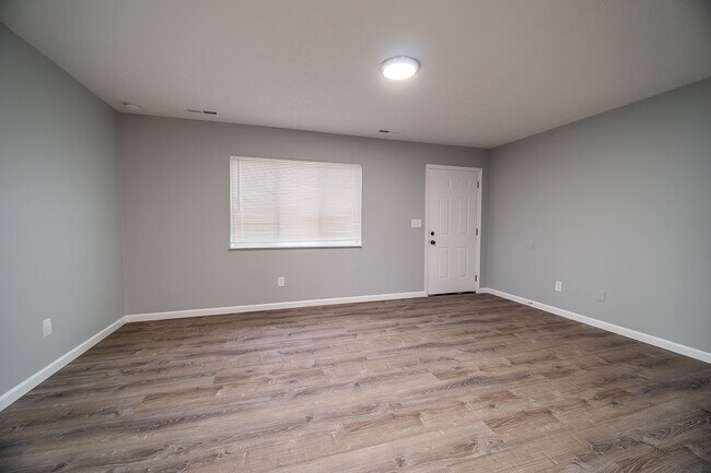 Building Photo - 1400 E Hudson St